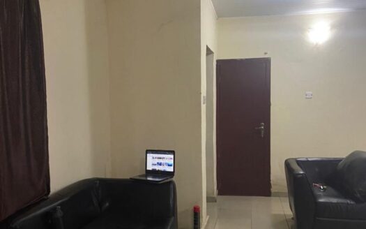 A Roommate/flatmate Needed In A Beautiful Furnished 3 Bedroom Apartment